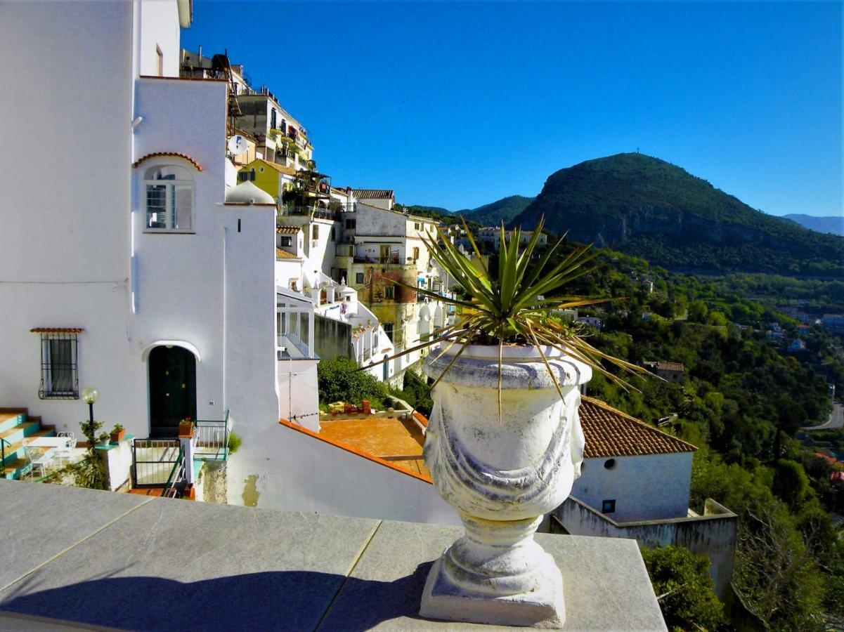 Ferienwohnung La Terrazza Sul Blu -Vista Mare- Vietri Exterior foto