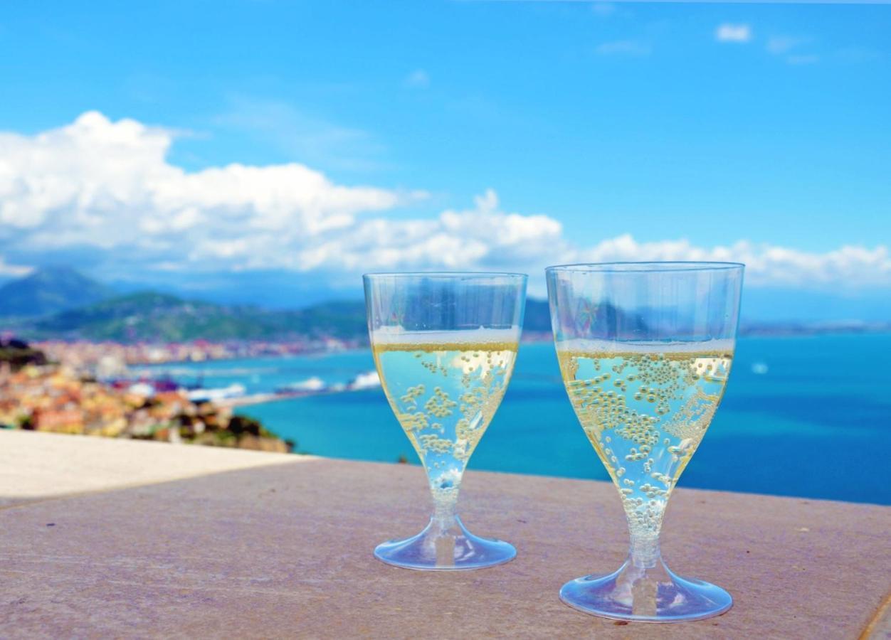 Ferienwohnung La Terrazza Sul Blu -Vista Mare- Vietri Exterior foto